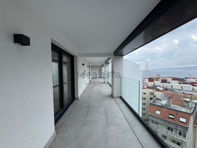 Piso en venta en Teis, Vigo