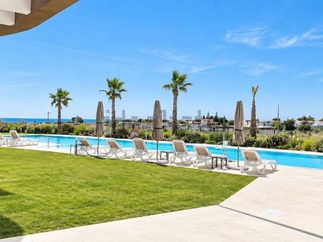 Ático en alquiler en Bel-Air, Costa del Sol Occidental
