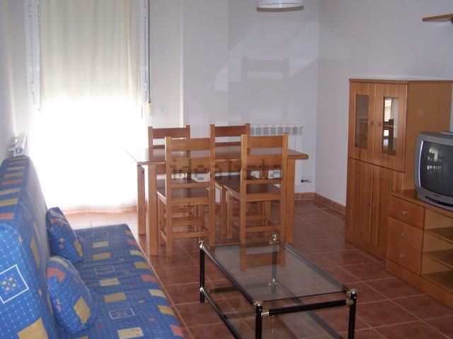 Piso en alquiler en Villares De La Reina, Aldeaseca de Armuña