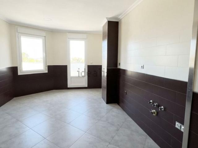 Piso en alquiler en Villarrobledo, Albacete