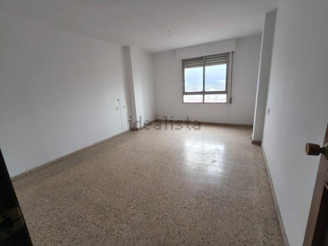 Piso en venta en l'Alt Vinalopó / El Alto Vinalopó, Valencia