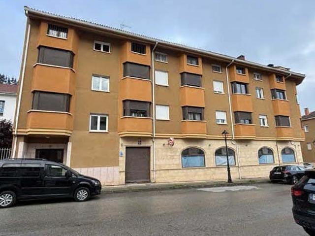 Piso en venta en Pradoluengo, Castilla y León