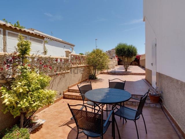 Ático en alquiler en Urbanización Horizonte, Orihuela