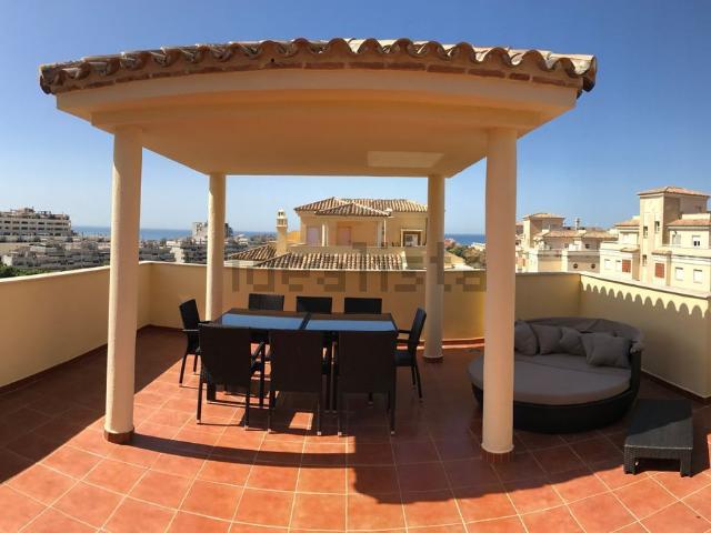 Ático en alquiler en Torrequebrada, Costa del Sol Occidental