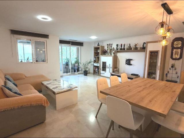 Piso en venta en Atzavares, el Baix Vinalopó