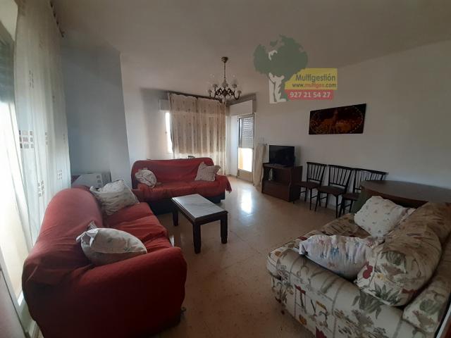Apartamento en alquiler en El Perú, Cáceres