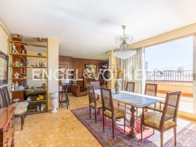 Ático en venta en la Plana Alta, Valencia