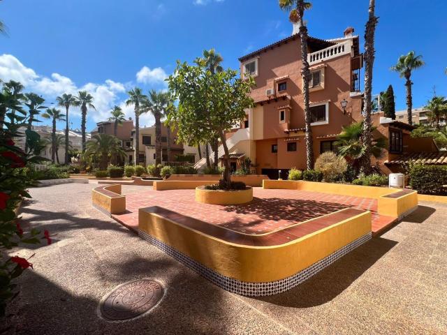 Piso en venta en La Rosaleda, el Baix Segura / La Vega Baja