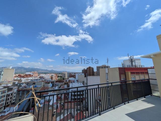 Ático en venta en la Plana Alta, Valencia