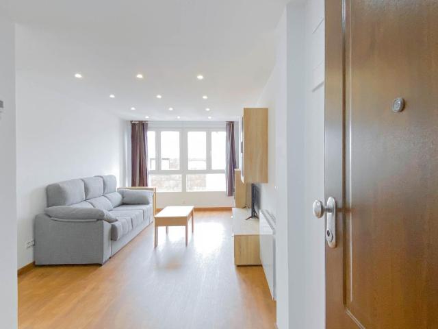 Apartamento en alquiler en Cuatro Caminos, Santander