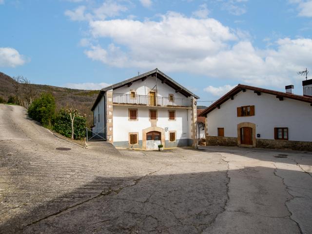 Piso en venta en Pirinioak, Navarra