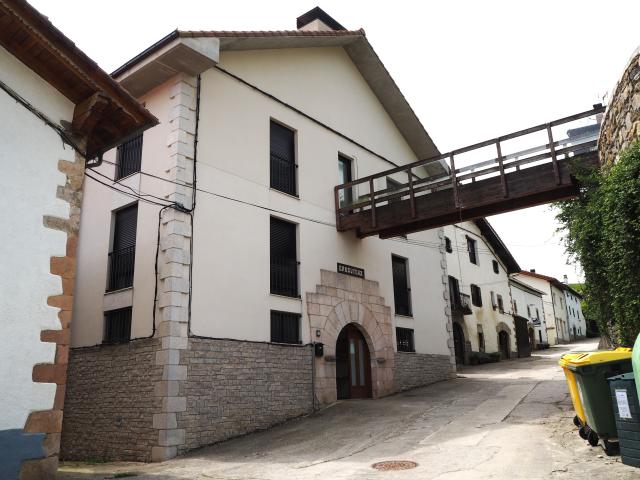 Piso en venta en Pirinioak, Navarra