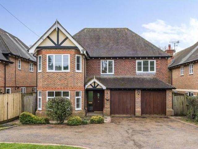 House for sale in The Butts, Kent