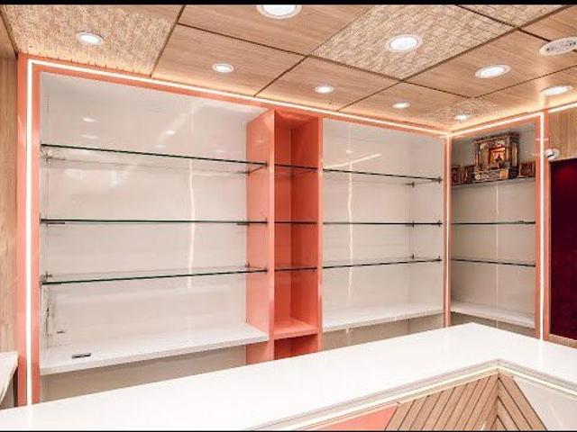 Commercial for rent in Deri