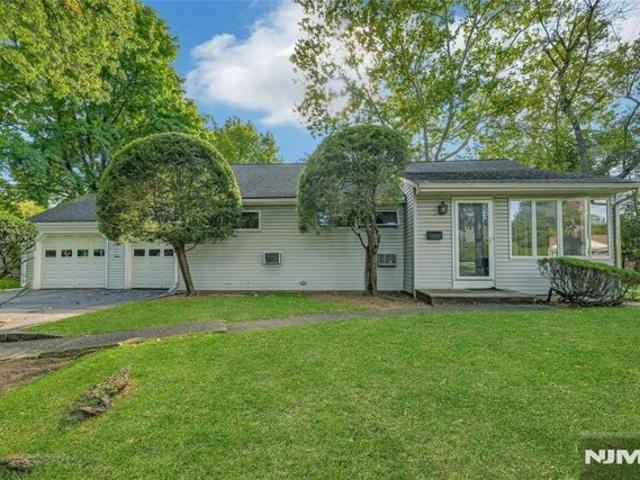 House for sale in Northeast Ridgewood, Ho-Ho-Kus