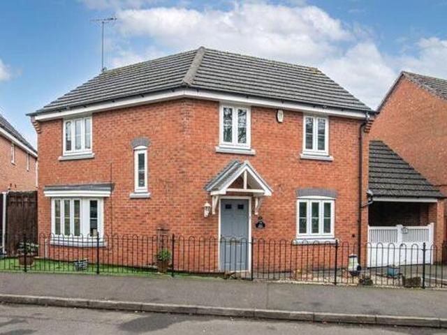 House for sale in Lakeside, Redditch