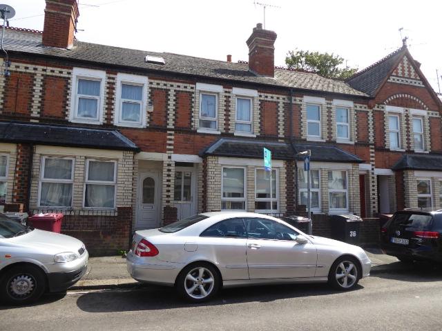 House for rent in Newtown, Reading