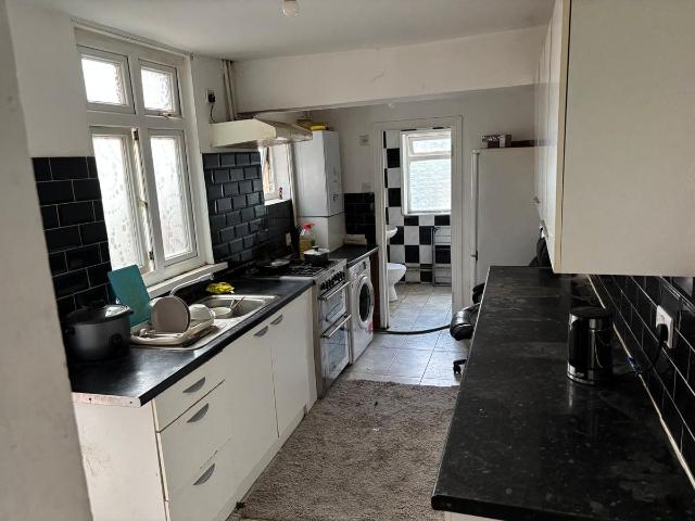 House for rent in Newtown, Reading