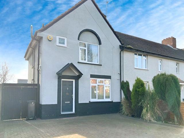 House for rent in Dixons Green, West Midlands