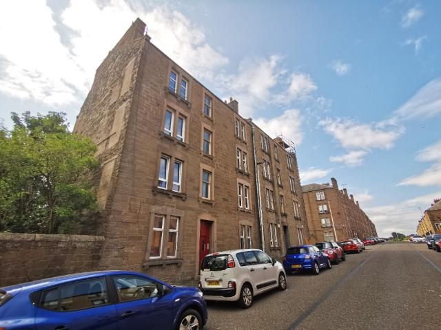 Apartment for rent in Law, Scotland