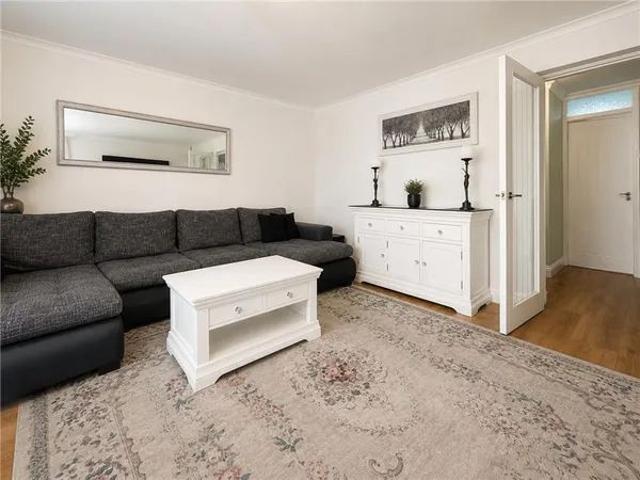 Apartment for rent in St Mark's, Golden Valley