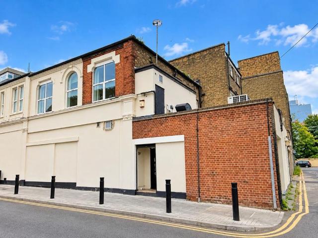 Apartment for rent in Prittlewell, Southend-on-Sea