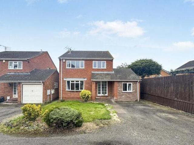 House for sale in Elmfield, Leicestershire