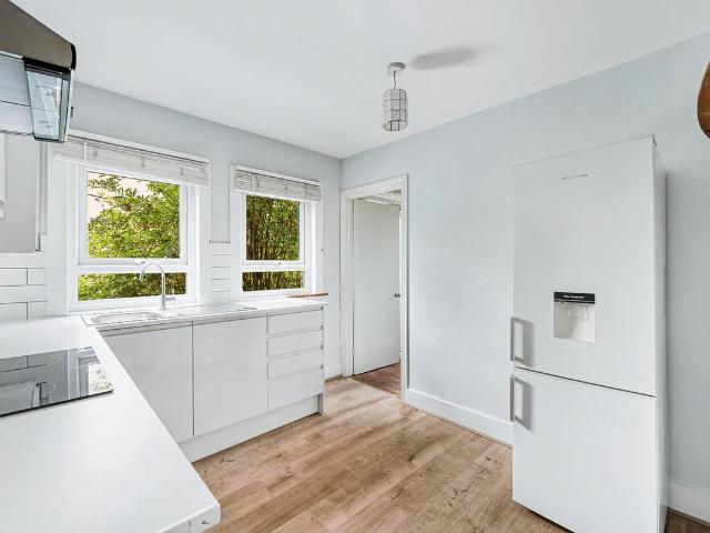 Apartment for rent in London Borough of Ealing, Perivale