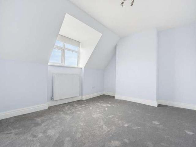 Apartment for rent in Brentham Garden Suburb, Greater London