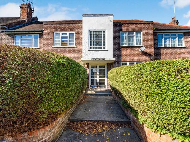 Apartment for rent in Brentham Garden Suburb, Greater London