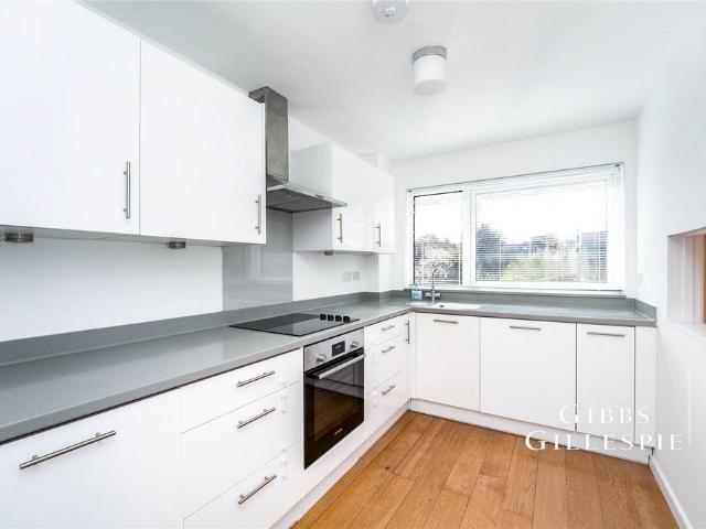Apartment for rent in London Borough of Ealing, Perivale