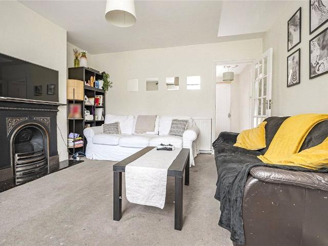 House for rent in London Borough of Merton, Collier's Wood