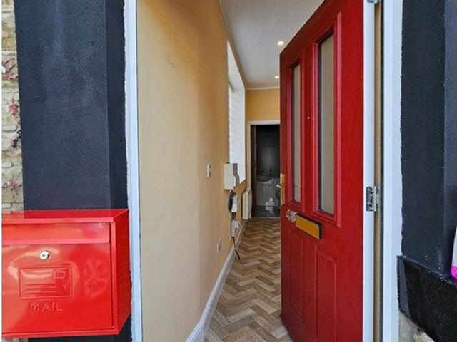 Studio for rent in South Yorkshire