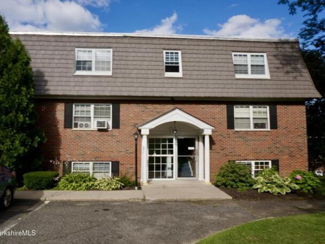 Condo for sale in Lenox Condo for sale in Lenox