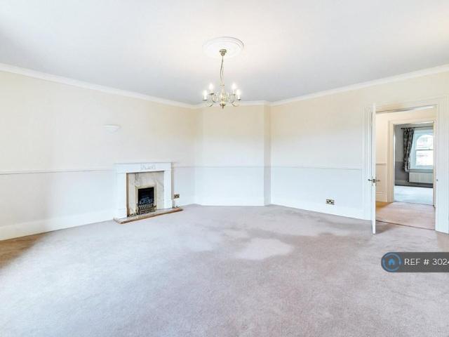Apartment for rent in Ewens Farm, Golden Valley