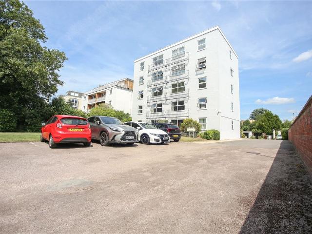 Apartment for rent in Lynworth, Golden Valley