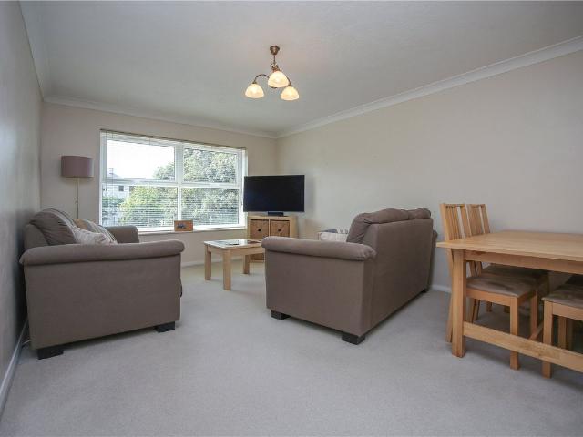 Apartment for rent in Lynworth, Golden Valley