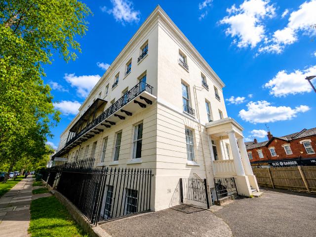Apartment for rent in Golden Valley, Gloucestershire