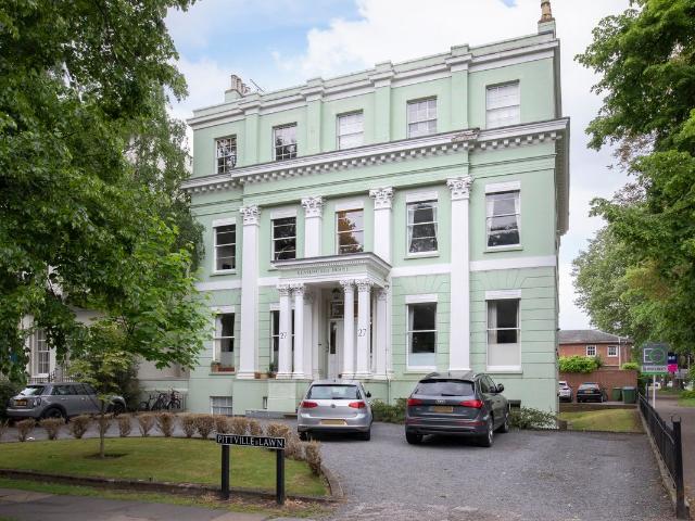 Apartment for rent in Marle Hill, Cheltenham