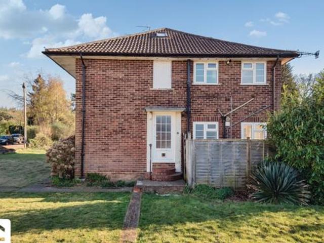 House for sale in Pachesham Park, Surrey