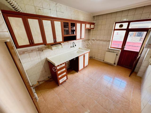 Emirler, Etimesgut içerisinde kiralık mülk