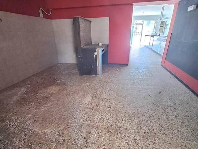 Locale Commerciale in affitto a Unione Comuni Modenesi Area Nord, Mirandola