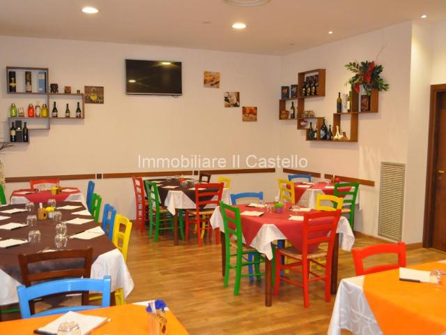 Locale Commerciale in vendita a Gioiella, Umbria