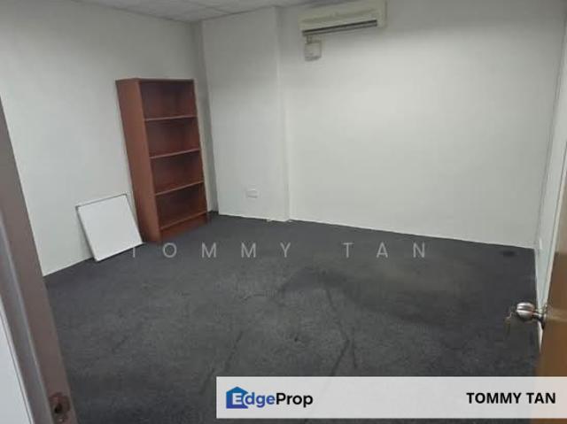 Shop for rent in Petaling, Damansara Damai