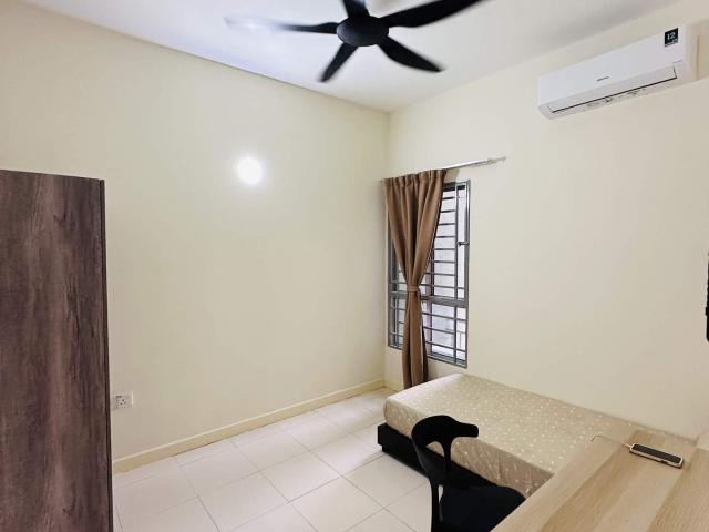 Room for rent in Petaling, Damansara Damai