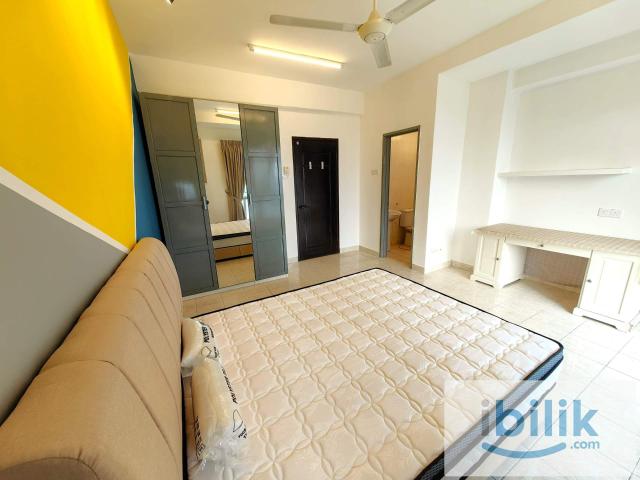 Room for rent in Petaling, Damansara Damai