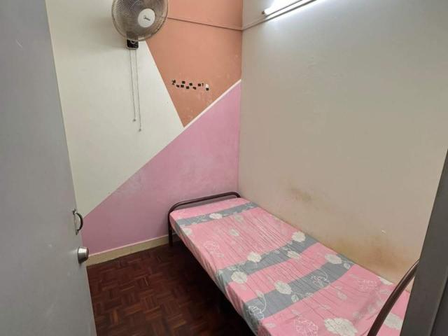 Room for rent in Petaling, Damansara Damai