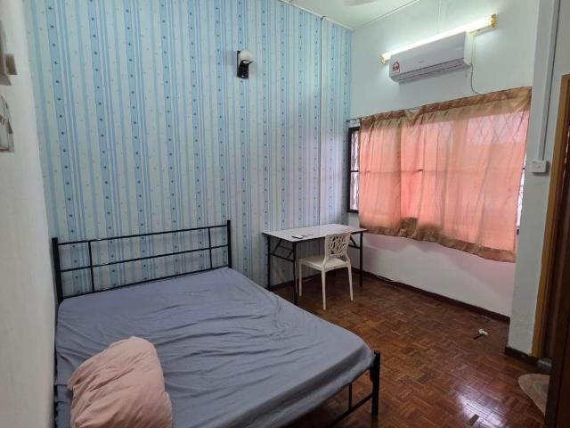 Room for rent in Petaling, Damansara Damai