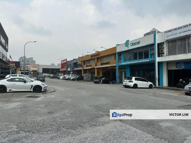 Warehouse for sale in PJS 11, Majlis Bandaraya Subang Jaya