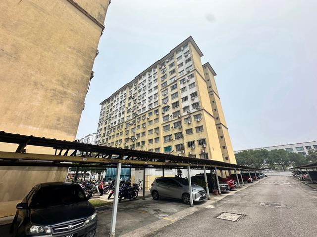 Apartment for sale in Petaling Jaya, Petaling
